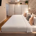 Urban Silence Terrace