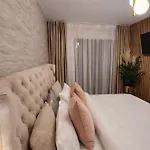 Апартаменти Urban Silence Terrace *