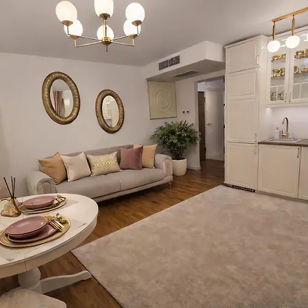 Urban Silence Terrace Apartman *