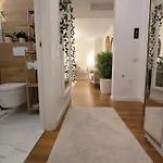 Urban Silence Terrace Apartment Bucharest
